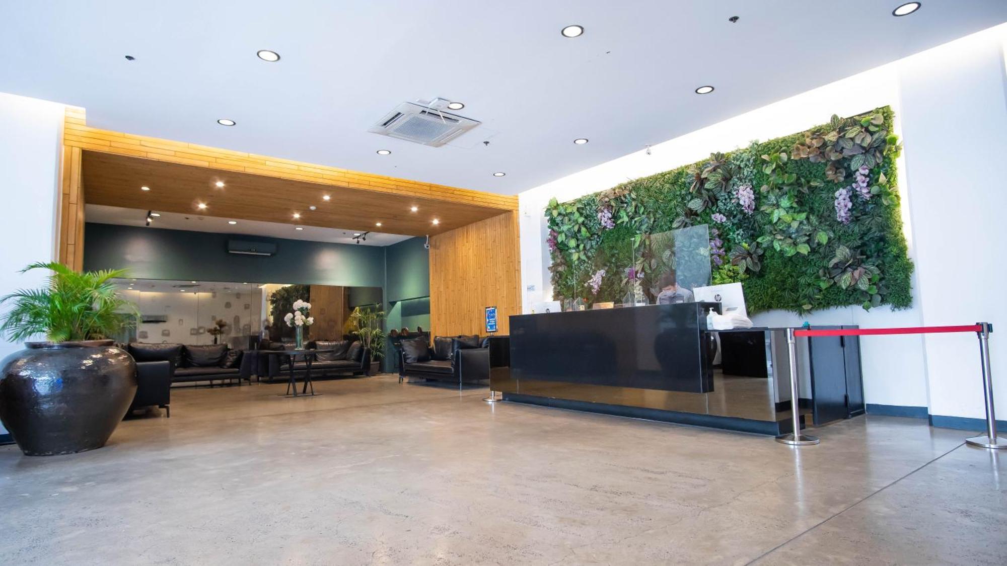 Green Sun Hotel Makati City Exterior photo