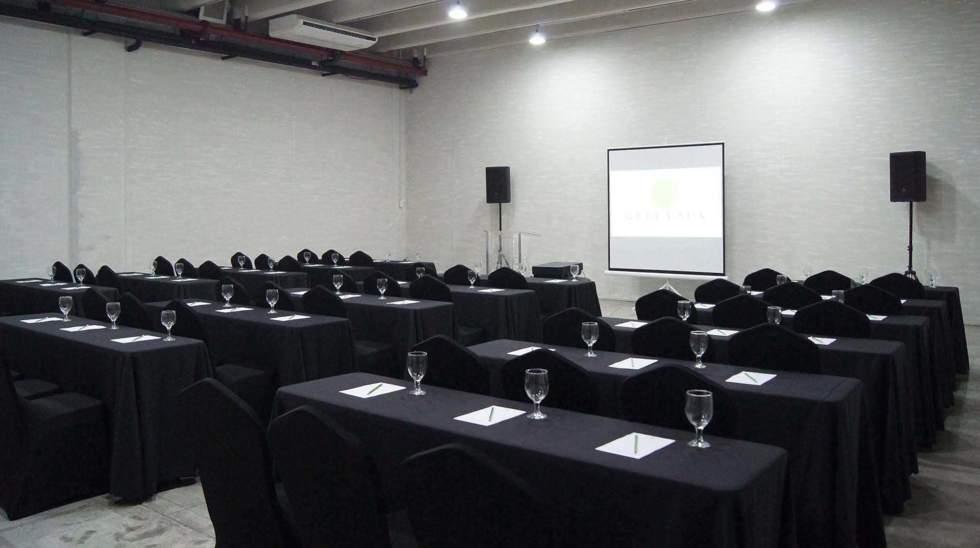 Green Sun Hotel Makati City Exterior photo
